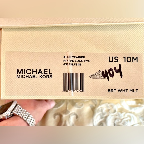 NEW! ♥️ MICHAEL KORS Sneakers!!! - Picture 14 of 14